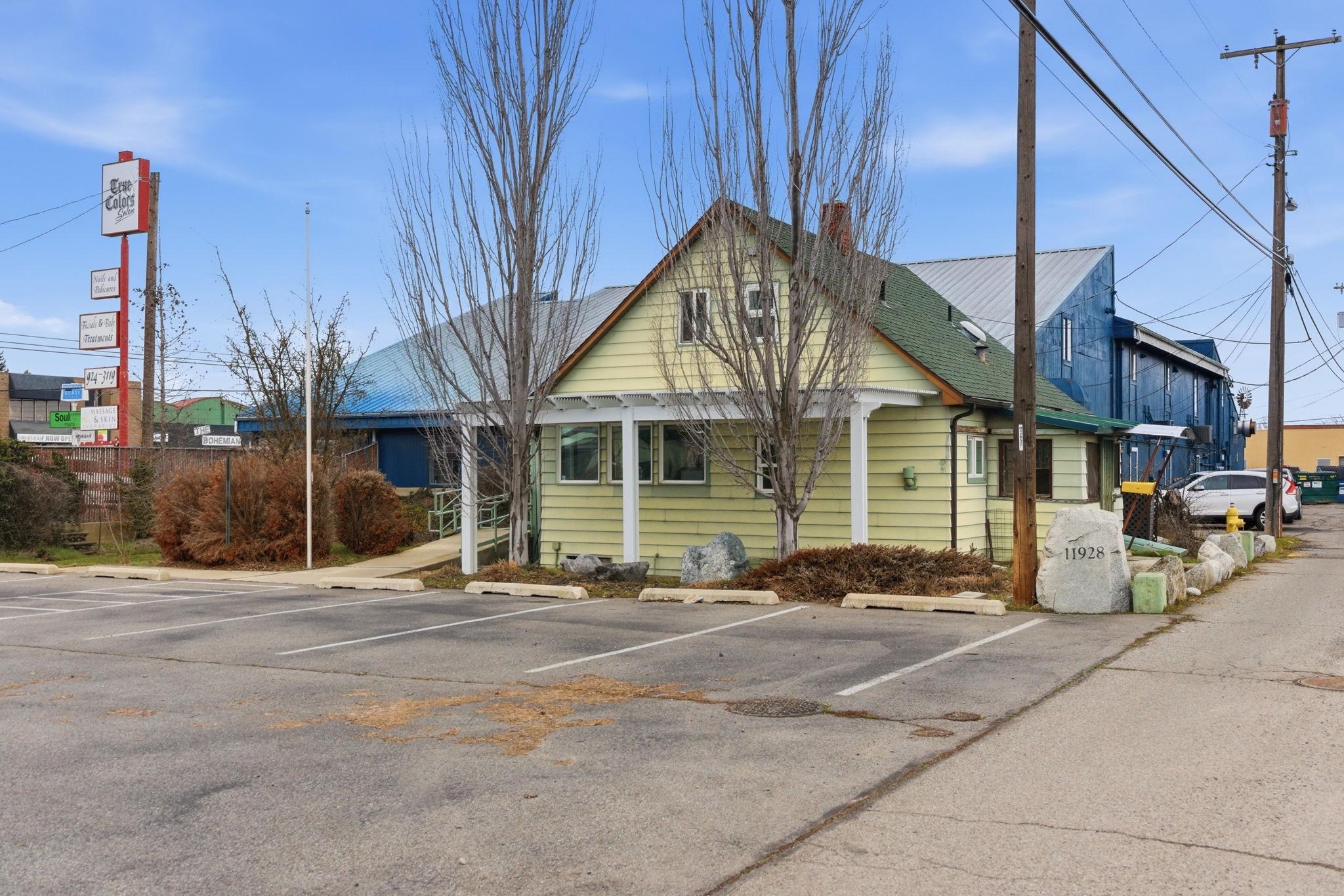 11928 Sprague Ave