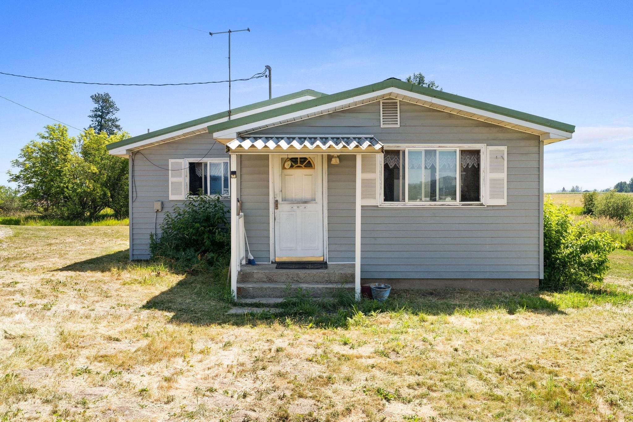Single Family at 4616 Highway 395, Clayton, WA