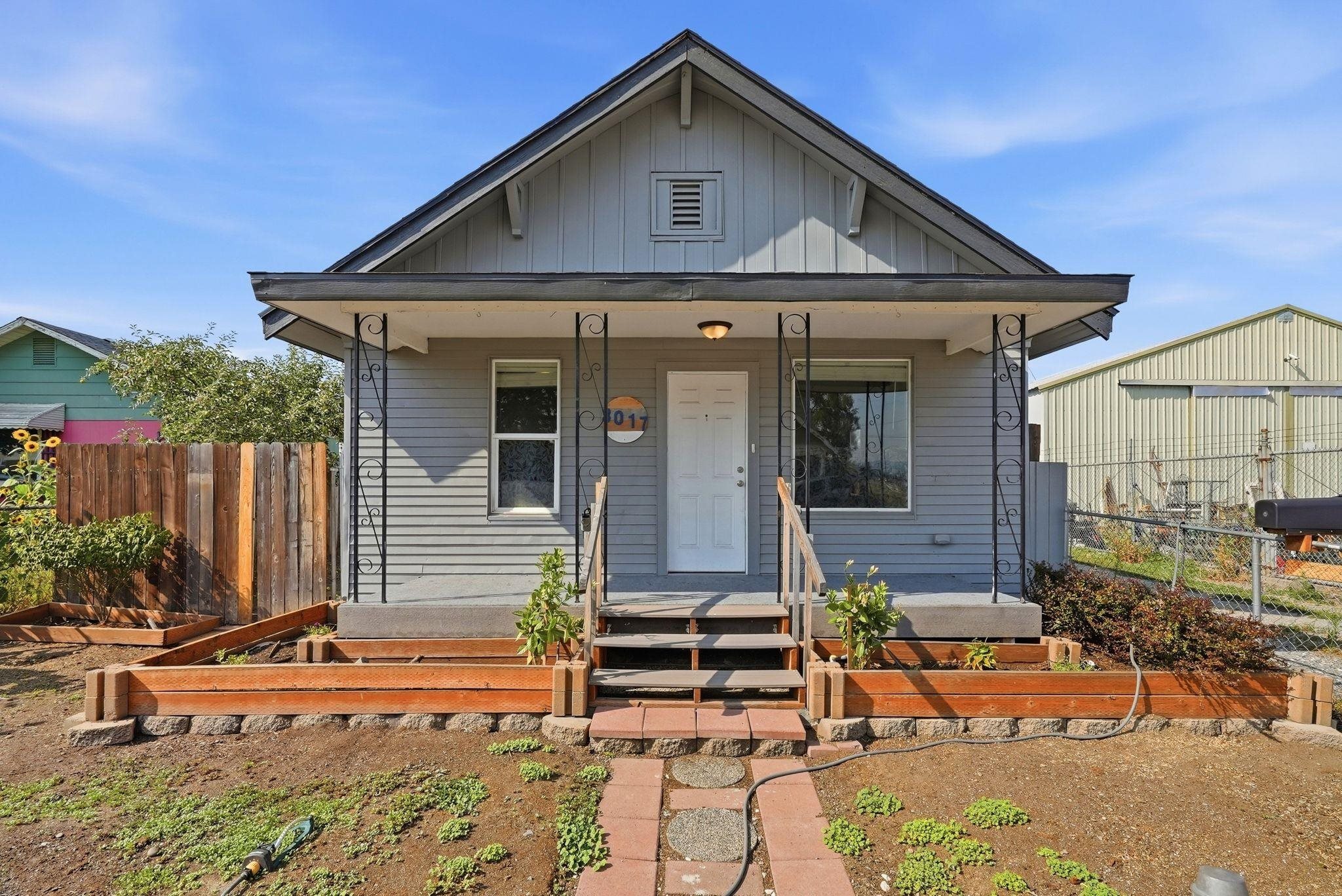 3017 Rowan Ave