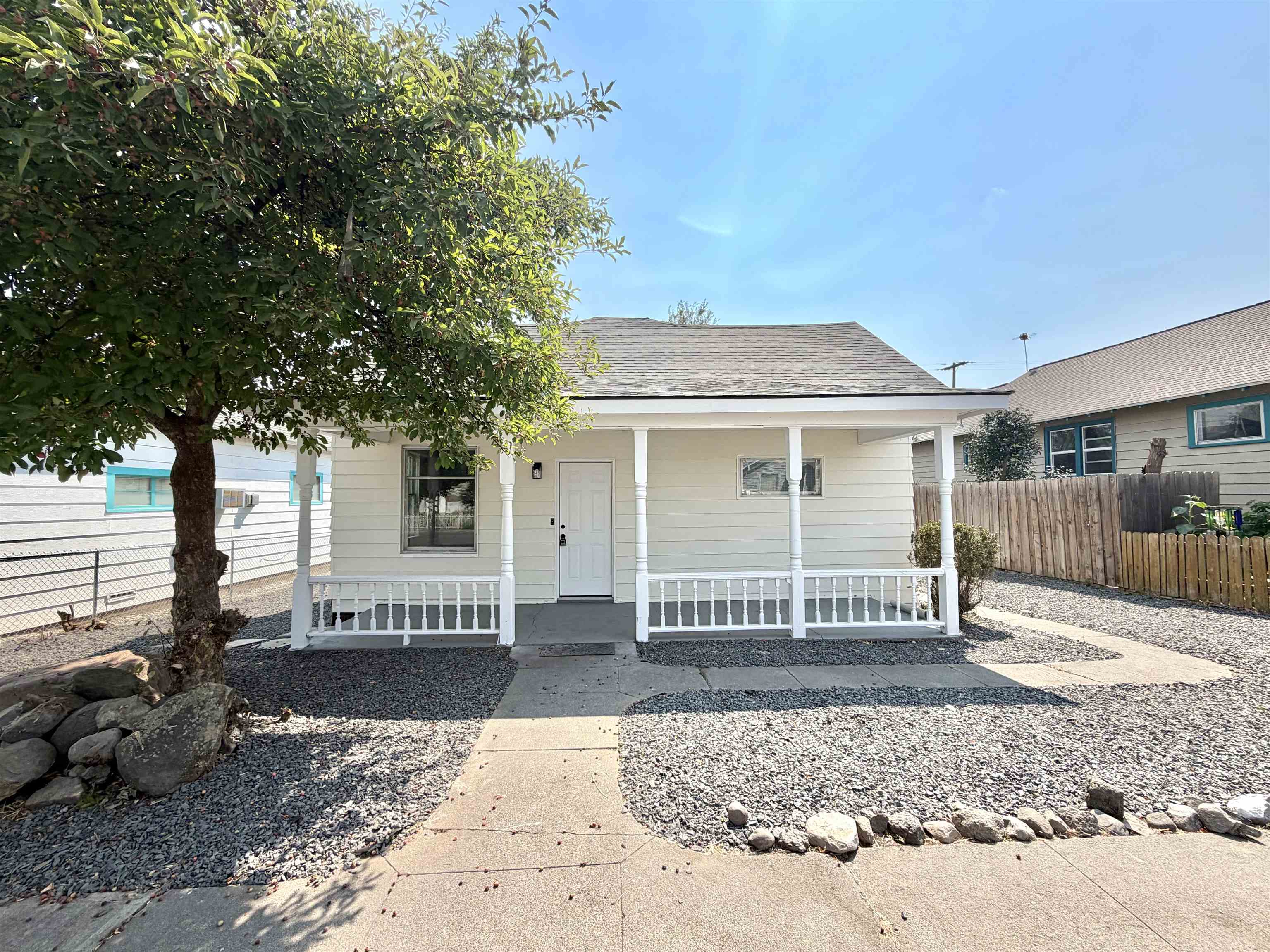 Single Family at 315 Main Ave, Ritzville, WA