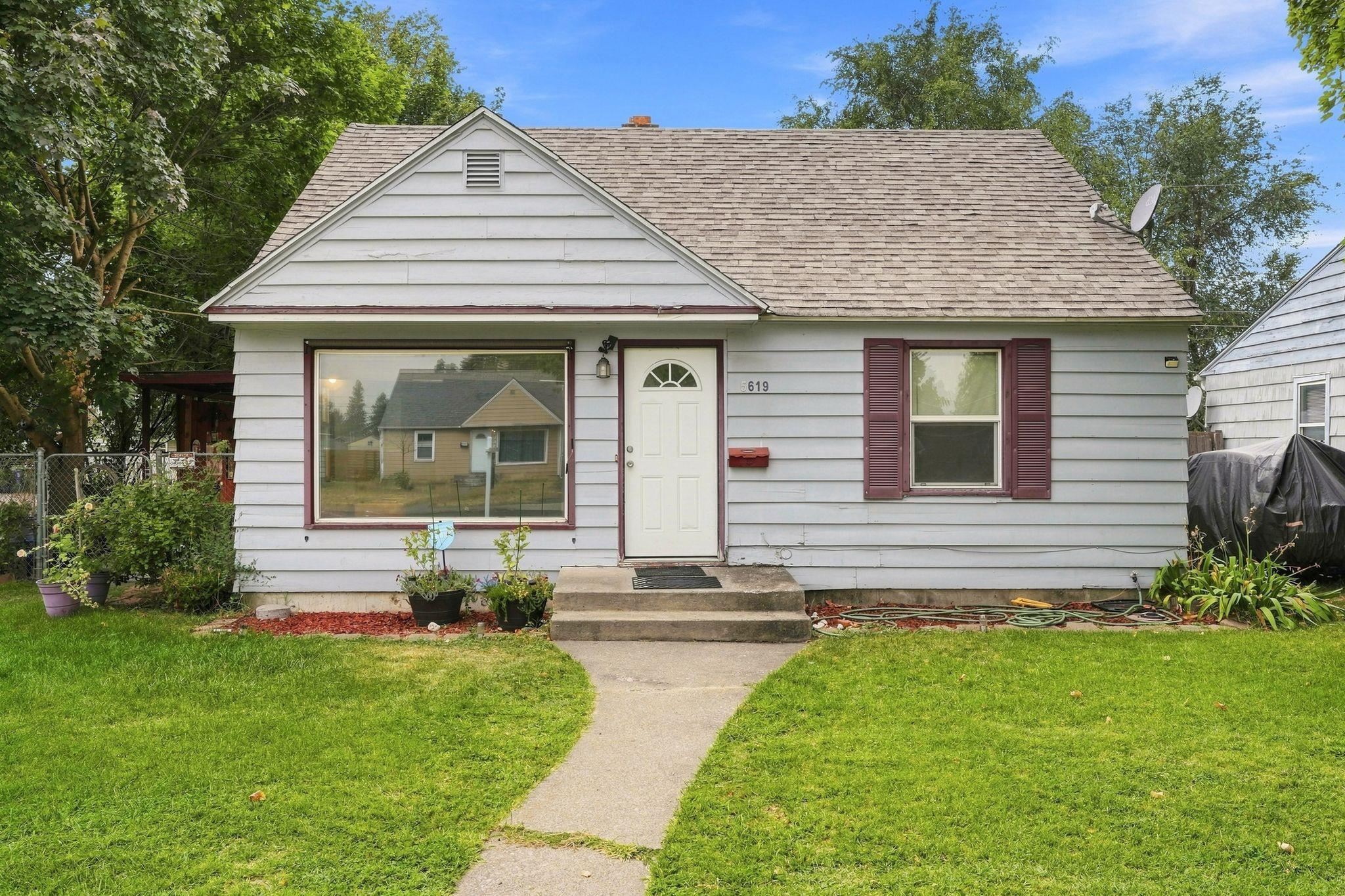 Single Family at 5619 Elm St, Spokane, WA