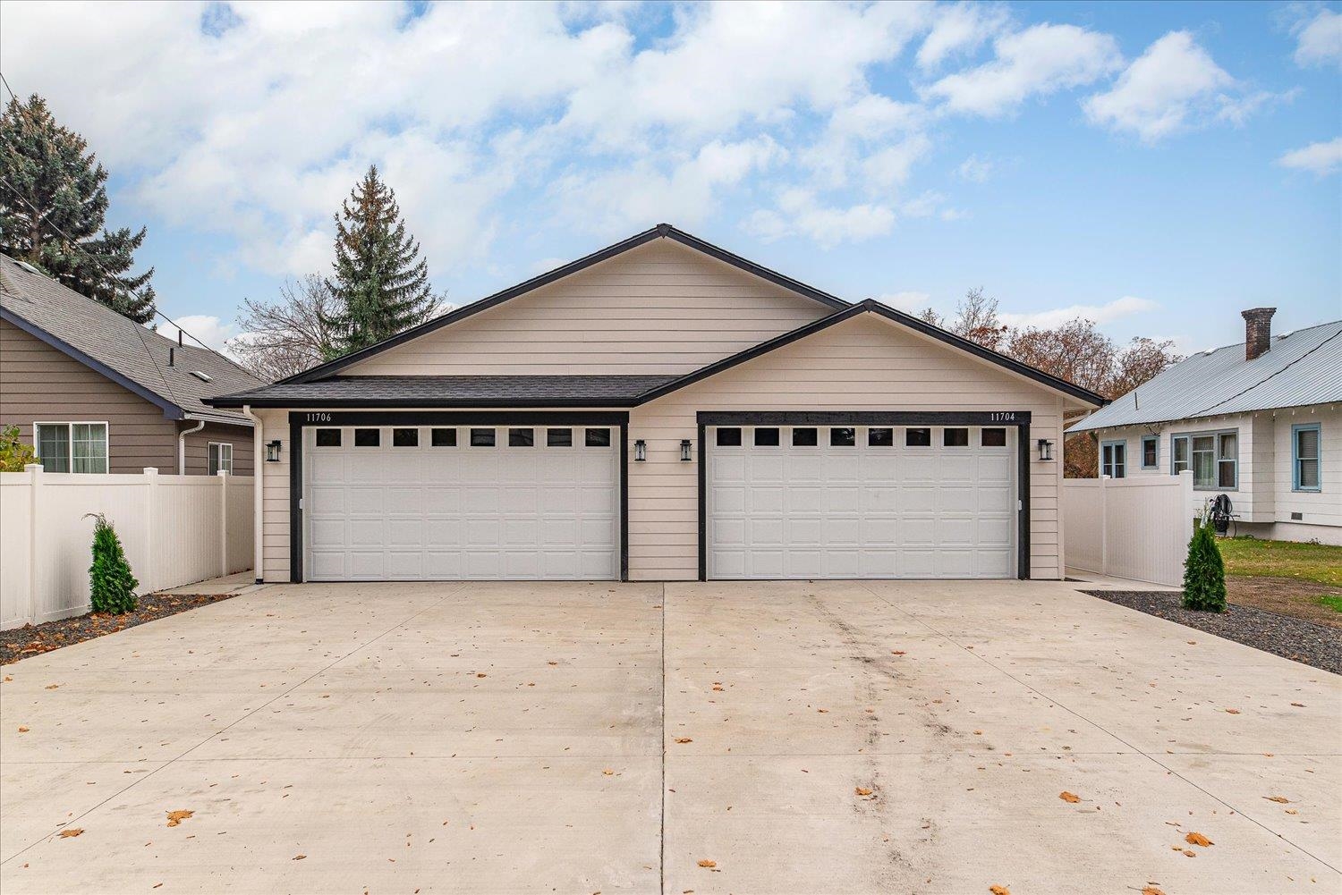 Residential Income at 11704 VALLEYWAY Ave, Spokane Valley, WA