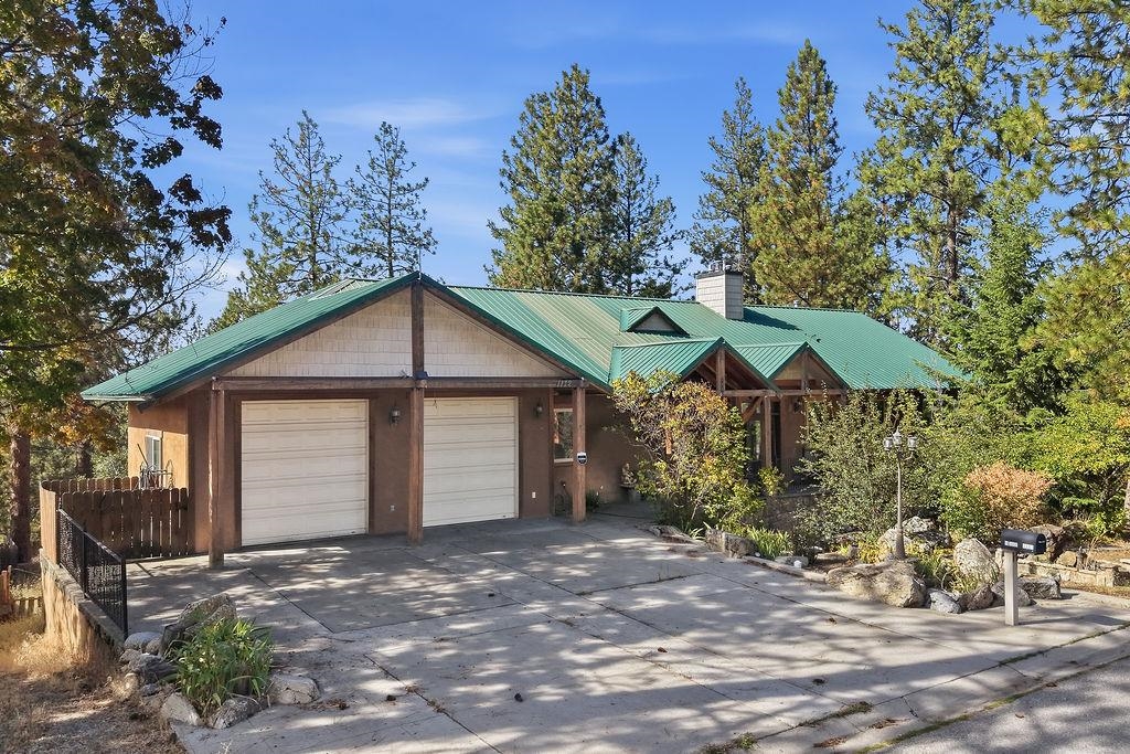 1112 Highland Dr